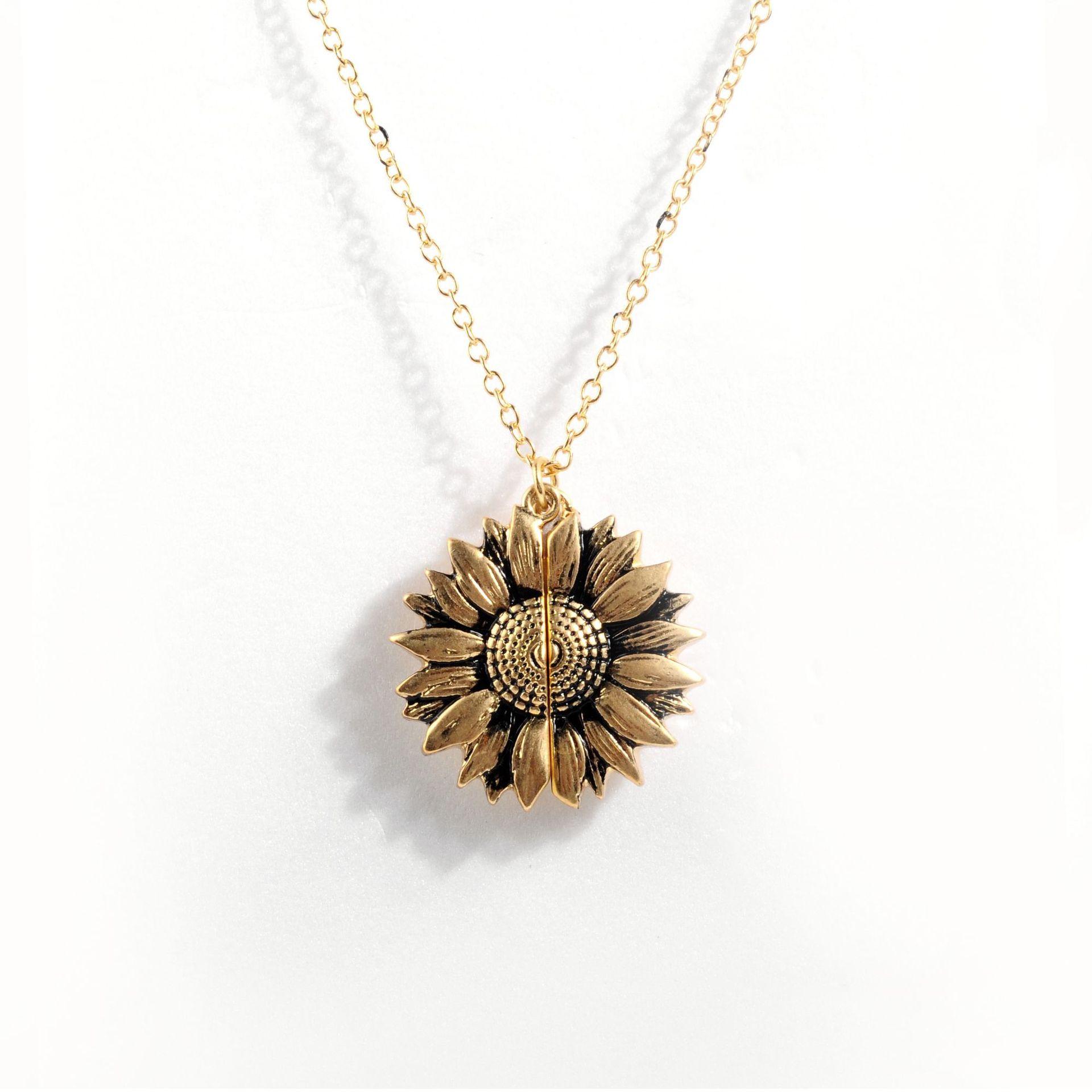 Sunflower Double-layer Lettering Necklace 4