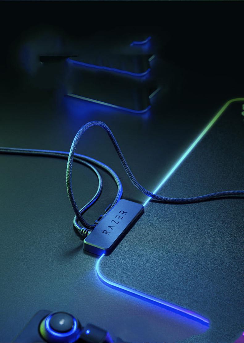 Razer Firefly Hard V2 RGB Game Mouse Pad Can Customize The Built-in Cable Non Slip Rubber Base 3