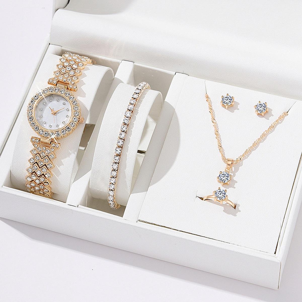 Diamond Women Watches Luxury Fashion Rhinestone Quartz Bracelet Wrist Watch For Women 7