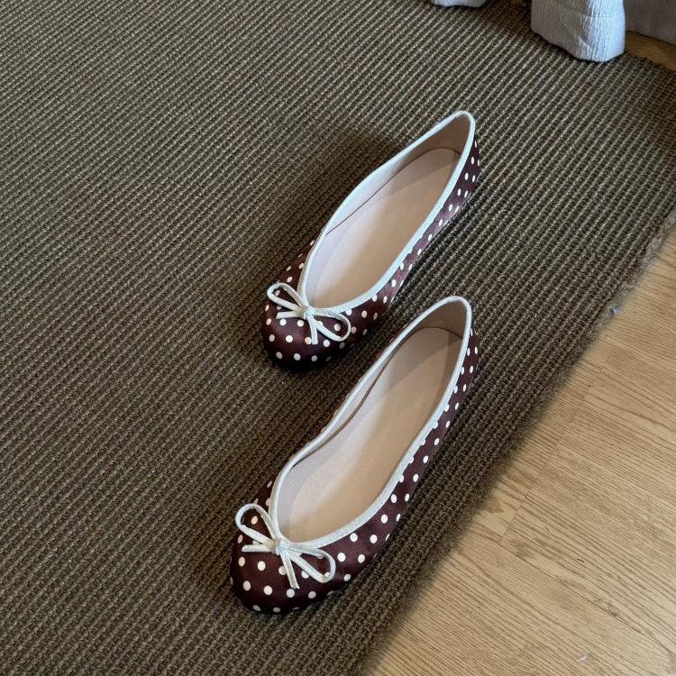 Polka-Dot Bowtie Flat Shoes For Women 3