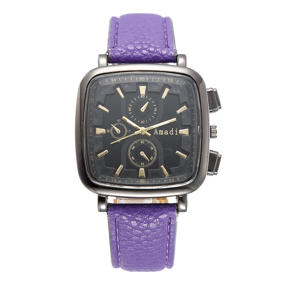 Fashionable Minimalist Retro Quartz Watch 9