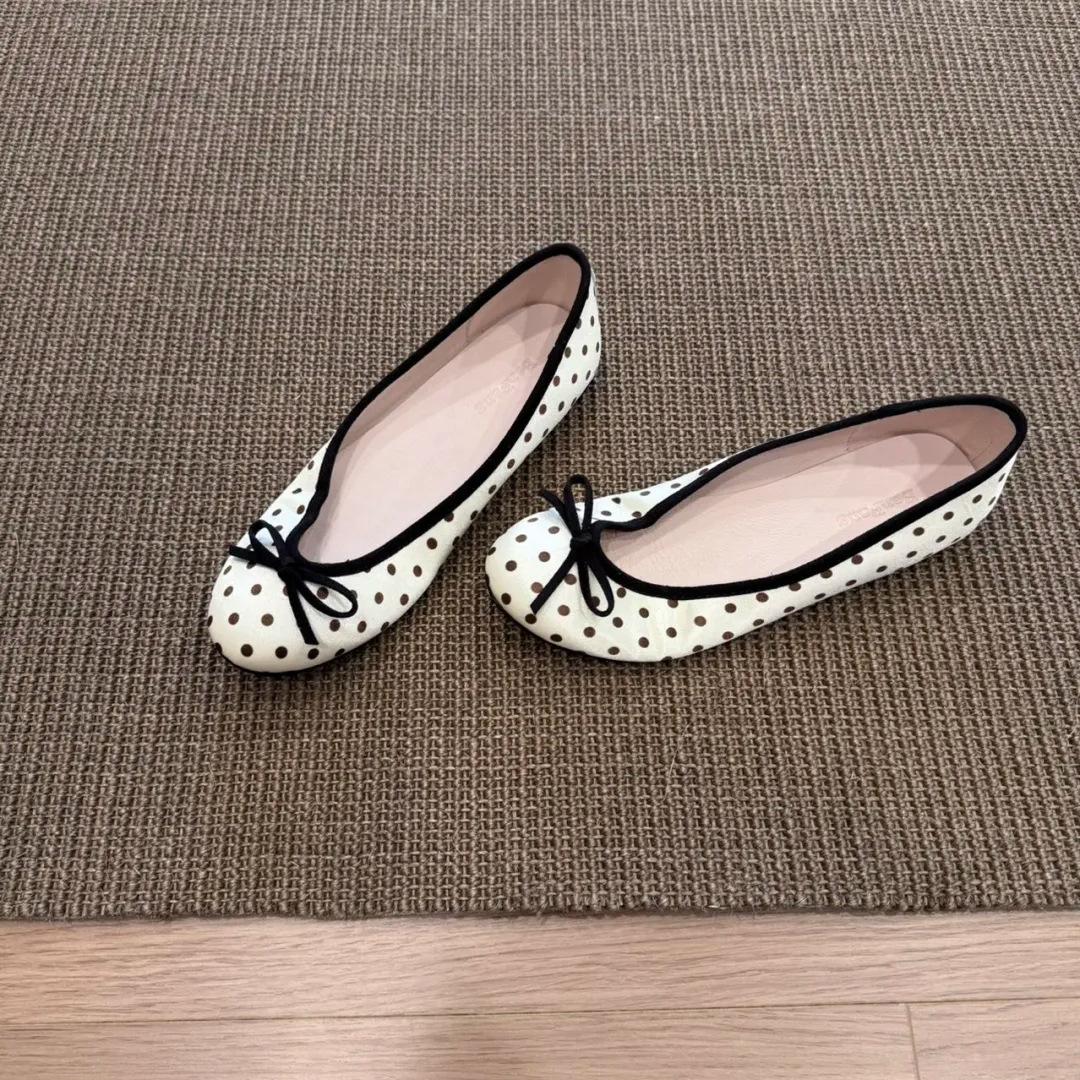Polka-Dot Bowtie Flat Shoes For Women 4