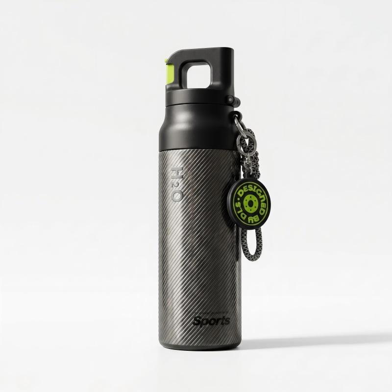 One-click Quick Opening For A Summer Cooling Sports Water Bottle 5