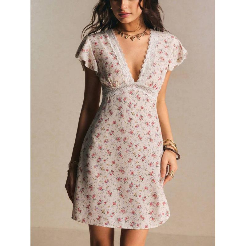Delicate Lace-panelled Romantic Floral Dress 4