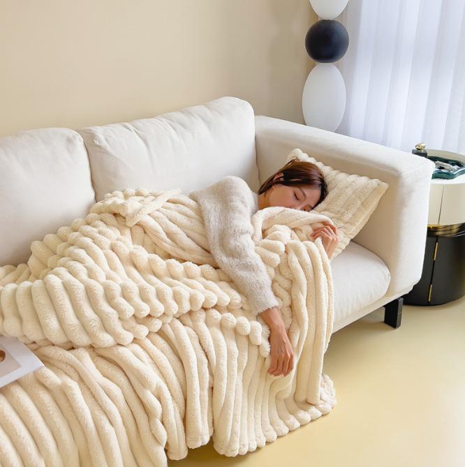Soft Wind Bubble Velvet Blanket Warm Solid Rabbit Fur Blankets Double-sided Thickening Cover Throw Warm Fur Blanket 3