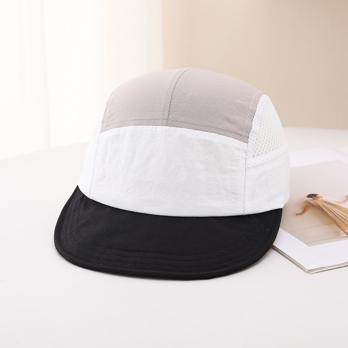 Multi-color Stitched Mesh Fabric, Lightweight And Breathable, Simple And Casual Style. This Baseball Cap With A Flat Brim Is Suitable For Sports, Travel And Daily Use.