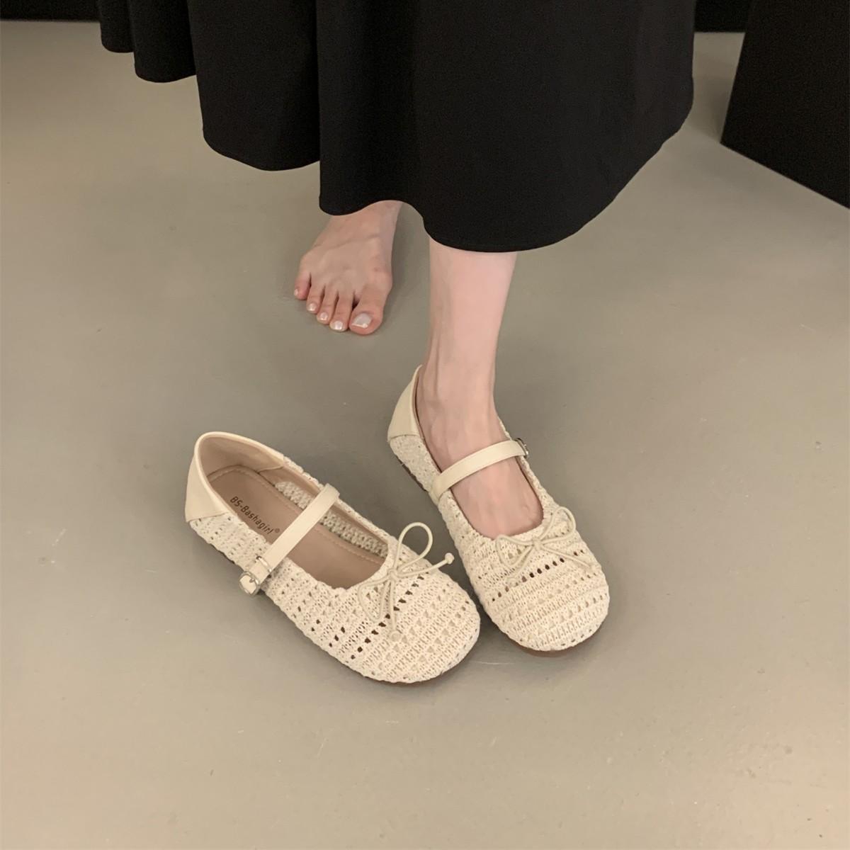 Retro Hollow Breathable Woven Mary Jane Shoes Women