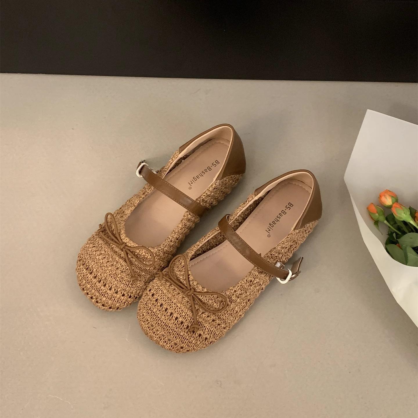 Retro Hollow Breathable Woven Mary Jane Shoes Women