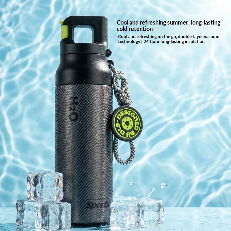 One-click Quick Opening For A Summer Cooling Sports Water Bottle
